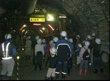 中部縦貫自動車道大袋トンネル内の見学