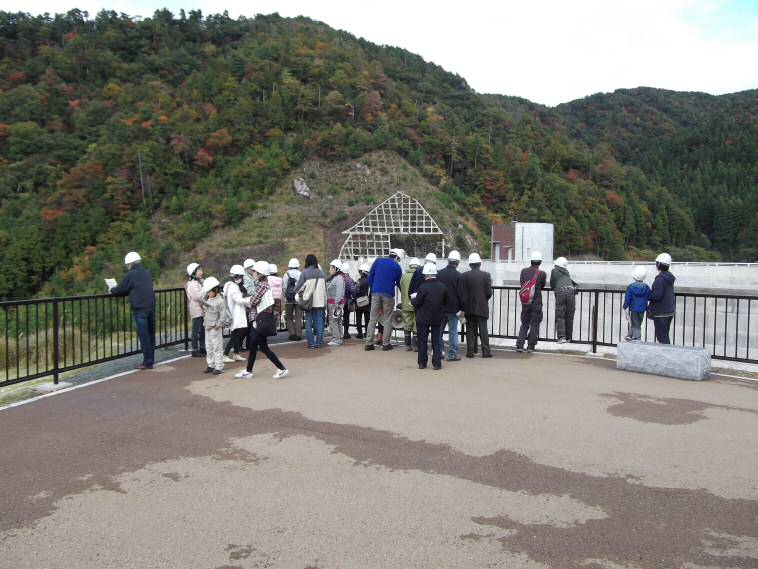 大津呂ダムの見学